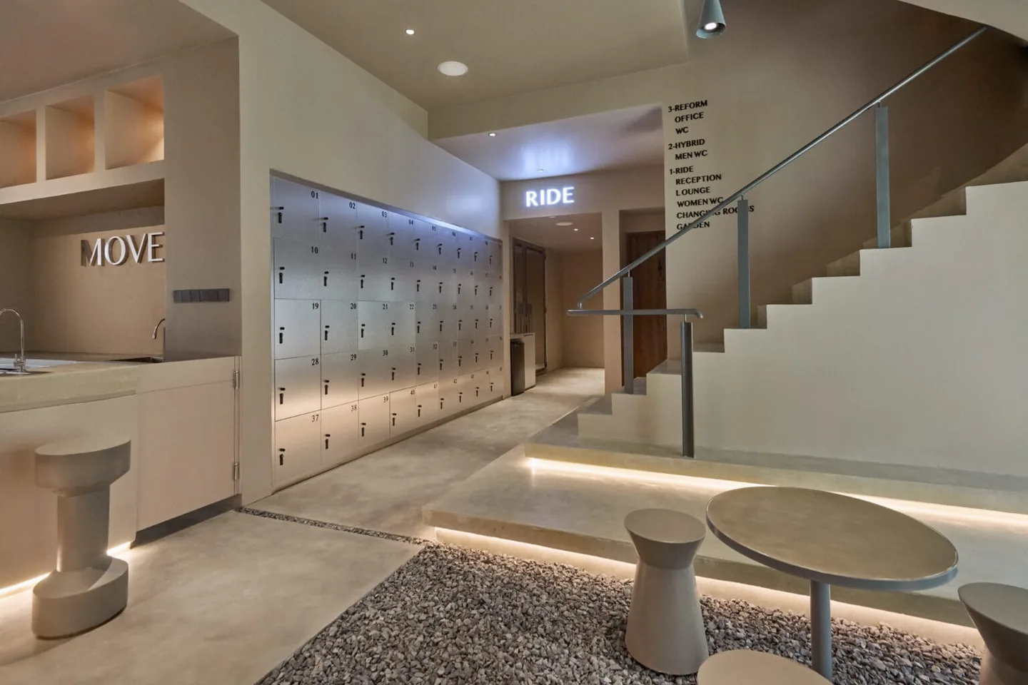 MOVE Fitness VN studio interior